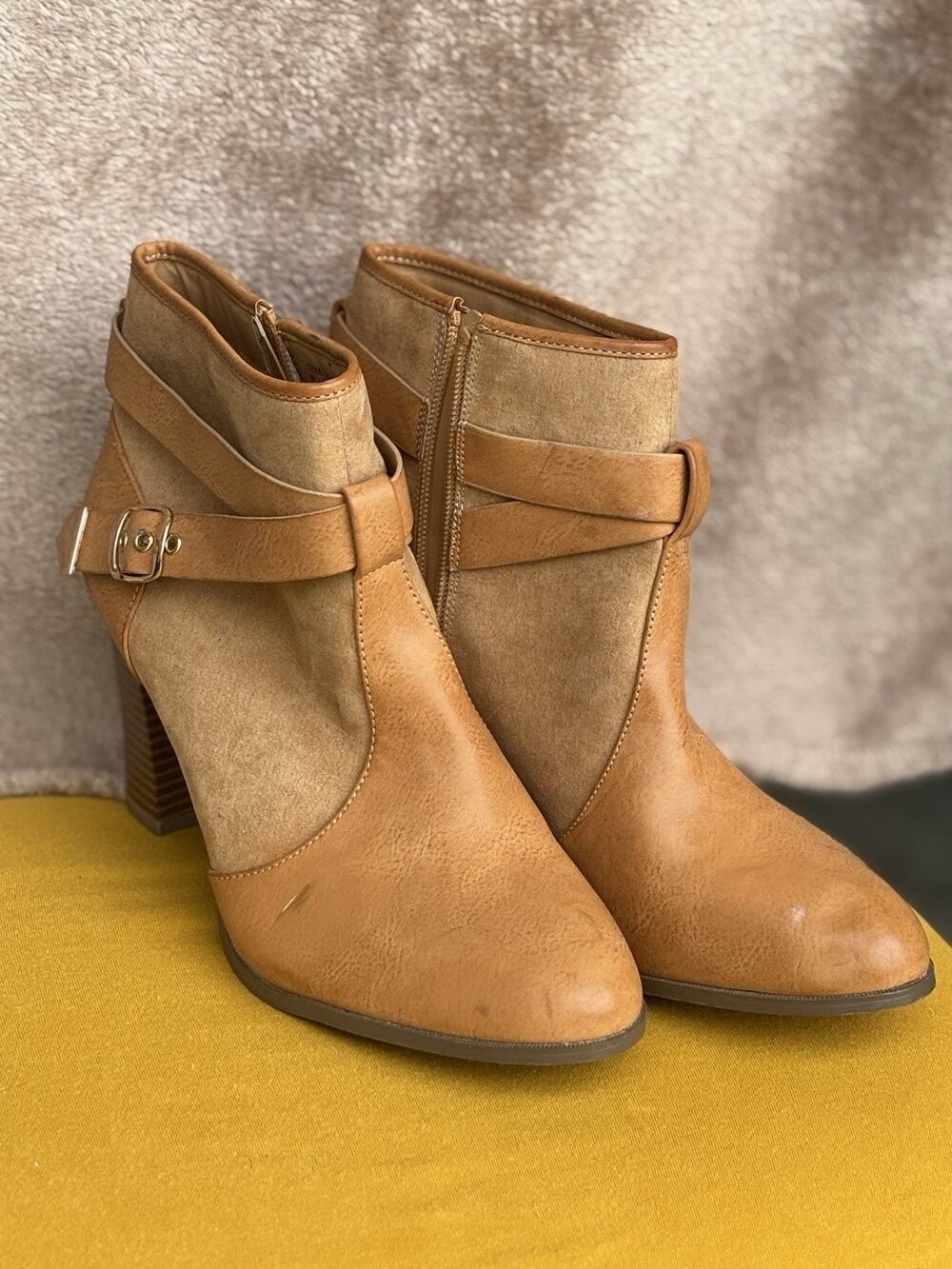 It’s Comfort Women’s Tan Ankle Booties Block Heel Buckle Strap  10M